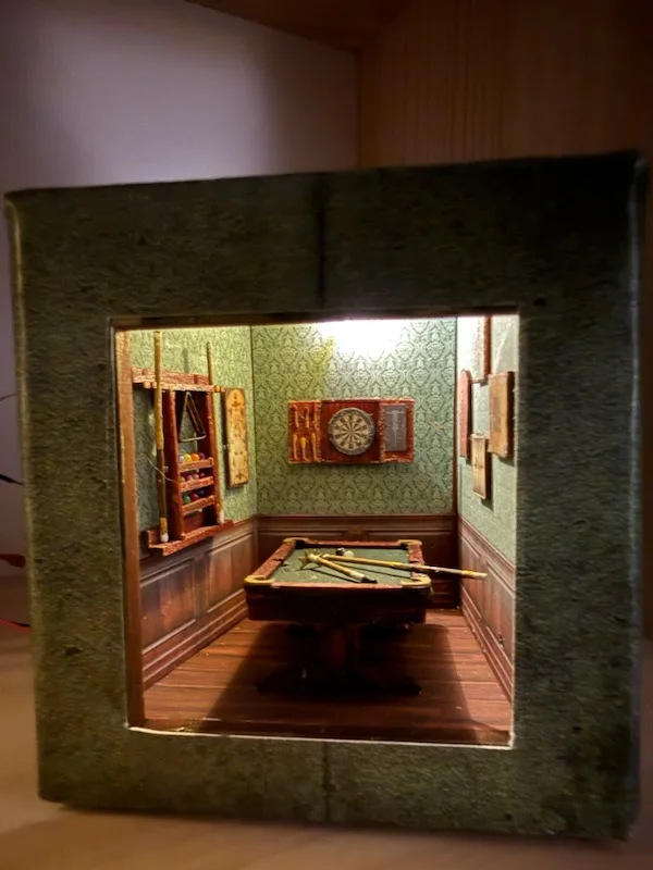 Summer Miniature Builds Span Quarter-Inch Kits to a 1:12 Room Box