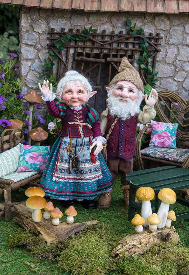 Martha Boers’ Dragon Family Sets Off on Vacation in a Doll Story
