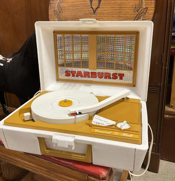 Vintage Record Players: Turntable Types, Brands and Buying Tips