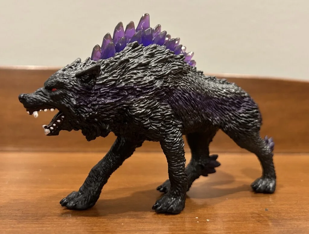 Schleich Shadow Wolf Review: Eldrador’s Dark Reworking of the Snow Wolf
