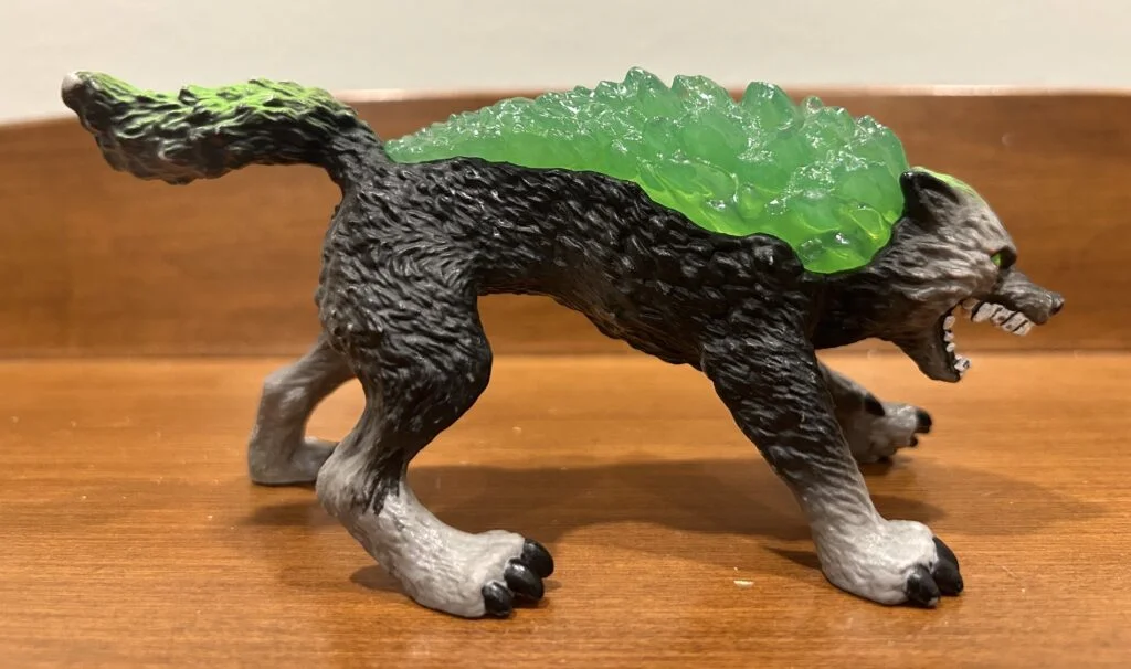 Schleich Granite Wolf Review: Eldrador’s Crystal-Backed Stone Kingdom Beast