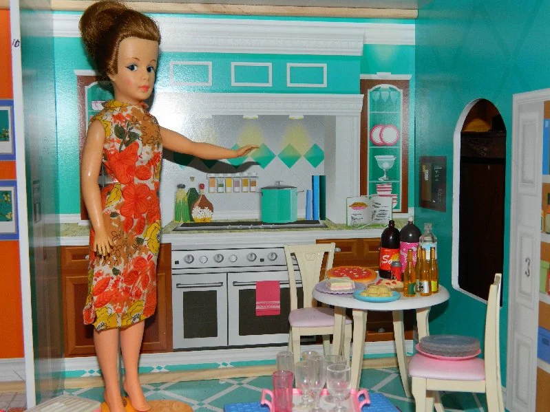 Vintage Tammy, Sindy and Tressy Dolls Gather for a Christmas Party