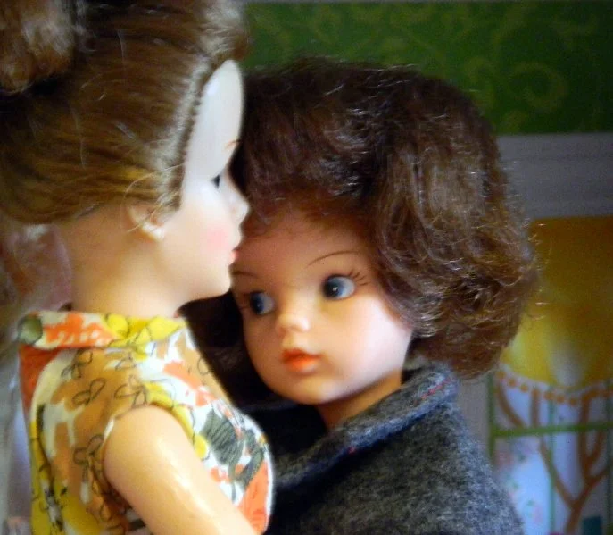 Christmas at the Dolls House: Sindy Arrives to Join the Tammy Family